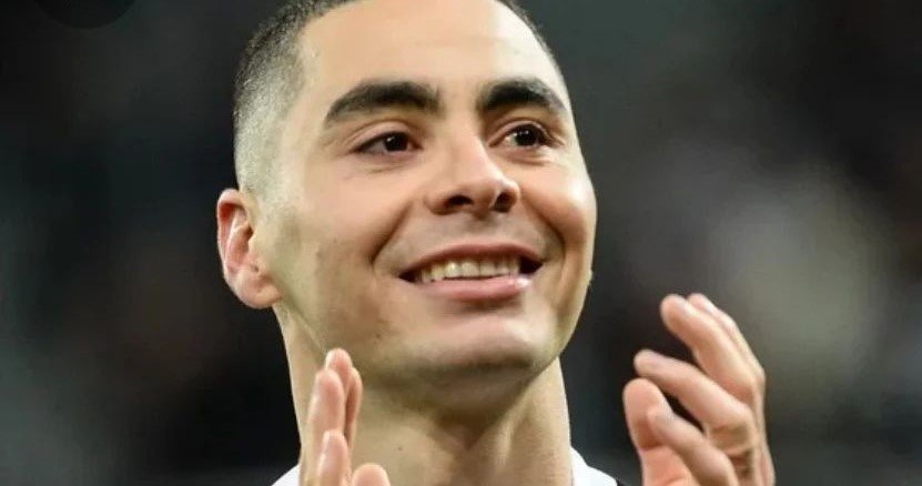 284785211_2358043337661156_6038443518619029038_n